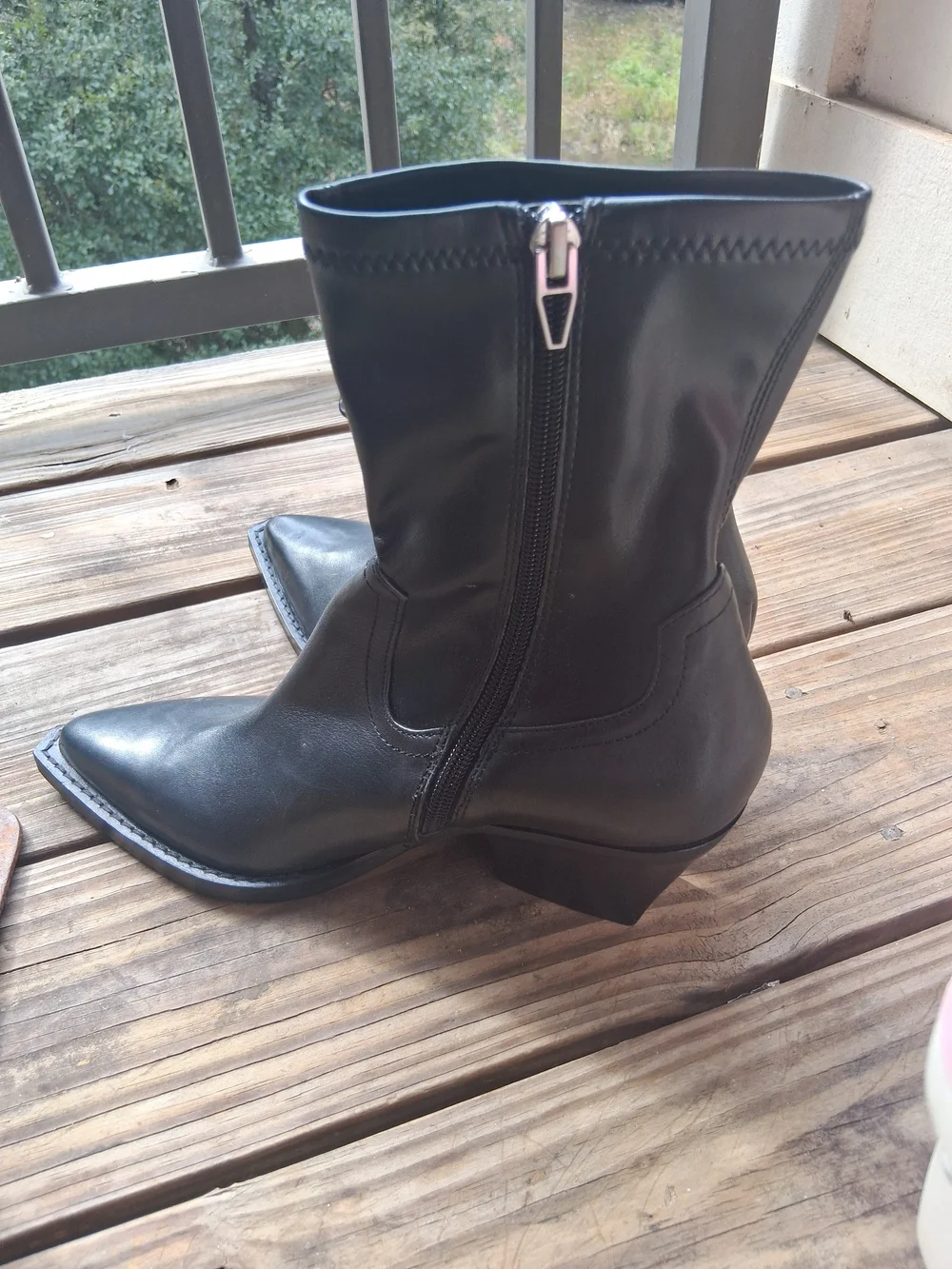 Dolce Vita Black Leather Pointed Toe Block Heel Ankle Boots